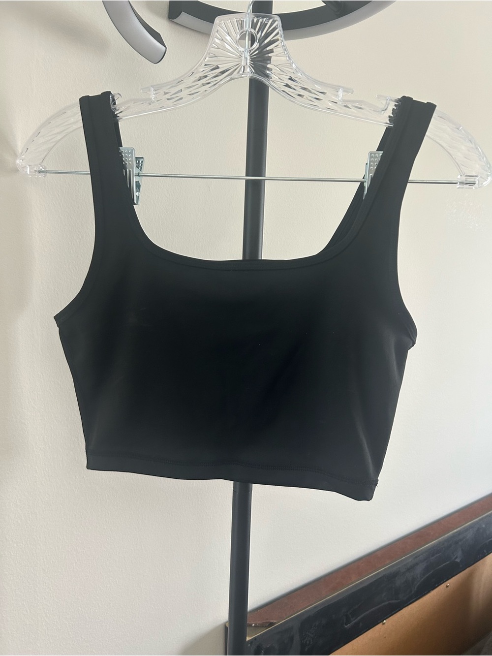 Black Square Neck Crop Tank Top
